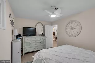 6403 Hollins Dr, Bethesda, MD 20817 - Photo 41