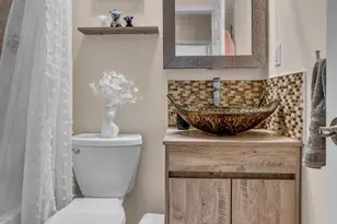 6403 Hollins Dr, Bethesda, MD 20817 - Photo 27