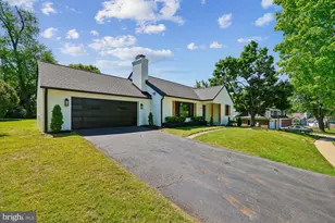 9915 Wildwood Rd, Kensington, MD 20895 - Photo 3