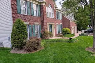 19804 Sovereign Ct, Germantown, MD 20876 - Photo 1