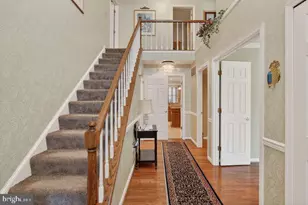19804 Sovereign Ct, Germantown, MD 20876 - Photo 5