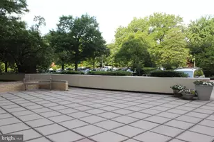 10401 Grosvenor Pl, Rockville, MD 20852 - Photo 29