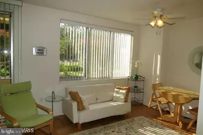 10401 Grosvenor Place #324, Rockville, MD 20852 - Photo 5