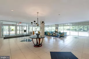 10401 Grosvenor Pl, Rockville, MD 20852 - Photo 25