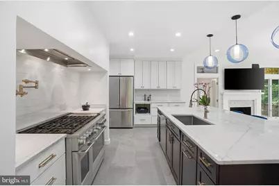 7835 Hampden Lane, Bethesda, MD 20814 - Photo 15