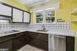 902 Malta Ln, Silver Spring, MD 20901 - Photo 17