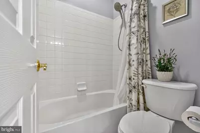 414 Summer Garden Way, Rockville, MD 20850 - Photo 25
