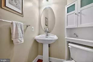 414 Summer Garden Way, Rockville, MD 20850 - Photo 17