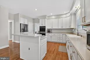 9908 Bald Cypress Dr, Rockville, MD 20850 - Photo 11