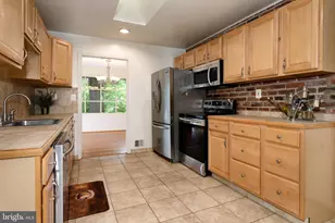 6728 Sulky Ln, North Bethesda, MD 20852 - Photo 15