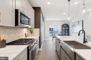 2030 Henson Norris St, Rockville, MD 20850 - Photo 11
