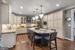 9210 Bulls Run Pkwy, Bethesda, MD 20817 - Photo 19