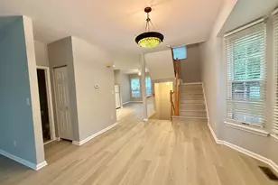 8 Diamond Hill Ct, Germantown, MD 20874 - Photo 3