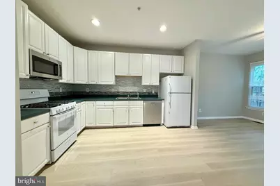 8 Diamond Hill Court, Germantown, MD 20874 - Photo 5