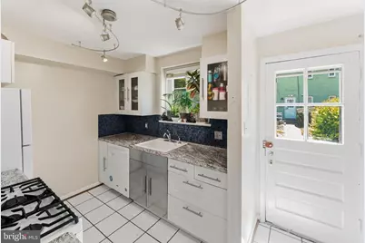 9884 Hollow Glen Place #2536, Silver Spring, MD 20910 - Photo 15