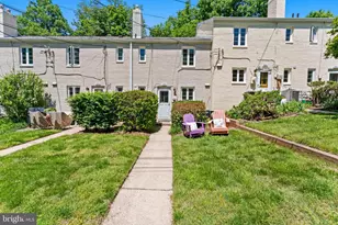 9884 Hollow Glen Pl, Silver Spring, MD 20910 - Photo 27