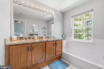207 Longpoint Way, Gaithersburg, MD 20878 - Photo 19