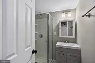 830 College Pkwy, Rockville, MD 20850 - Photo 21