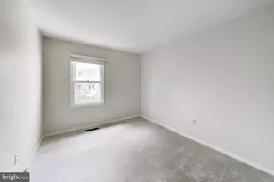 7709 Heatherton Ln, Rockville, MD 20854 - Photo 23