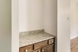 7709 Heatherton Ln, Rockville, MD 20854 - Photo 11