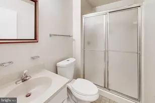 7709 Heatherton Ln, Rockville, MD 20854 - Photo 31
