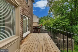 7709 Heatherton Ln, Rockville, MD 20854 - Photo 17