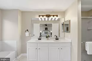 14304 Trillium Terrace, Silver Spring, MD 20906 - Photo 25
