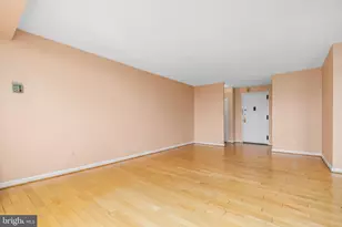 5225 Pooks Hill Rd, Bethesda, MD 20814 - Photo 9