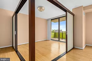 5225 Pooks Hill Rd, Bethesda, MD 20814 - Photo 11
