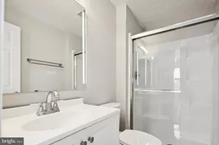 704 Suffield Dr, Gaithersburg, MD 20878 - Photo 13
