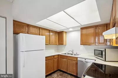 704 Suffield Drive, Gaithersburg, MD 20878 - Photo 9