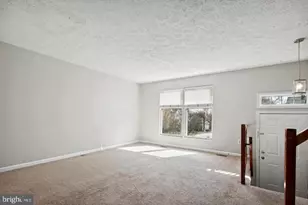704 Suffield Dr, Gaithersburg, MD 20878 - Photo 3