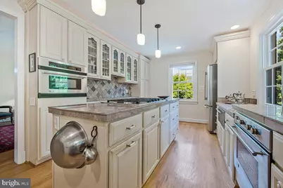 8519 Hazelwood Drive, Bethesda, MD 20814 - Photo 7