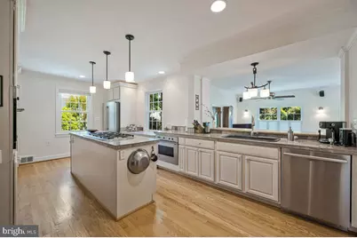 8519 Hazelwood Drive, Bethesda, MD 20814 - Photo 5