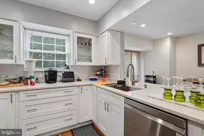 18219 Fox Chase Circle, Olney, MD 20832 - Photo 5