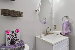 18219 Fox Chase Cir, Olney, MD 20832 - Photo 19