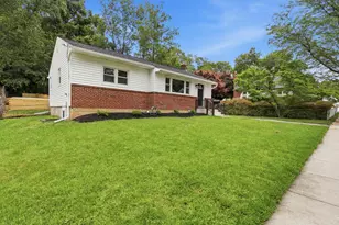 403 Carl St, Rockville, MD 20851 - Photo 3