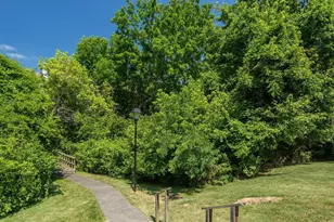 13 Pickering Ct, Germantown, MD 20874 - Photo 25