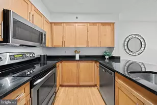 7500 Woodmont Ave, Bethesda, MD 20814 - Photo 5