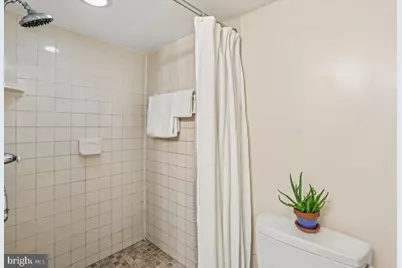 240 Watts Branch Parkway, Rockville, MD 20850 - Photo 27