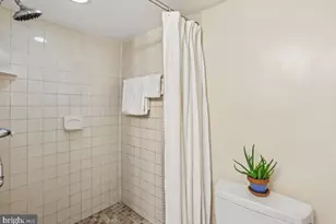 240 Watts Branch Pkwy, Rockville, MD 20850 - Photo 27