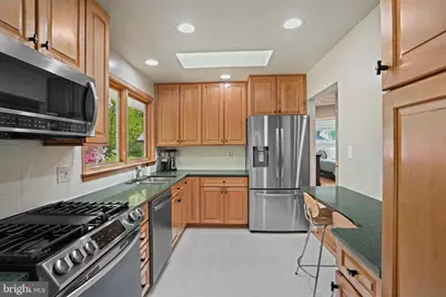 6301 Crathie Ln, Bethesda, MD 20816 - Photo 9