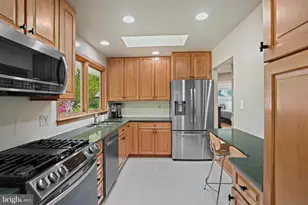 6301 Crathie Ln, Bethesda, MD 20816 - Photo 9
