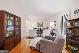 8815 Postoak Rd, Potomac, MD 20854 - Photo 7