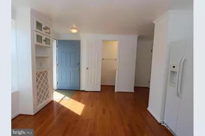 8907 Barrowgate Court, Potomac, MD 20854 - Photo 9