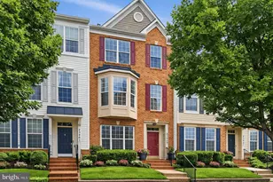 23459 Arora Hills Dr, Clarksburg, MD 20871 - Photo 3