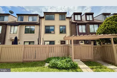 10044 Forest View Place, Montgomery Village, MD 20886 - Photo 3