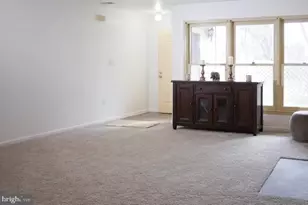 13018 Shadyside Ln, Germantown, MD 20874 - Photo 3