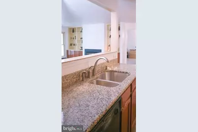 13018 Shadyside Lane #13-221, Germantown, MD 20874 - Photo 9