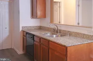 13018 Shadyside Ln, Germantown, MD 20874 - Photo 11
